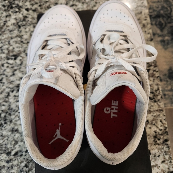 Jordan Series ES - Picture 6 of 6